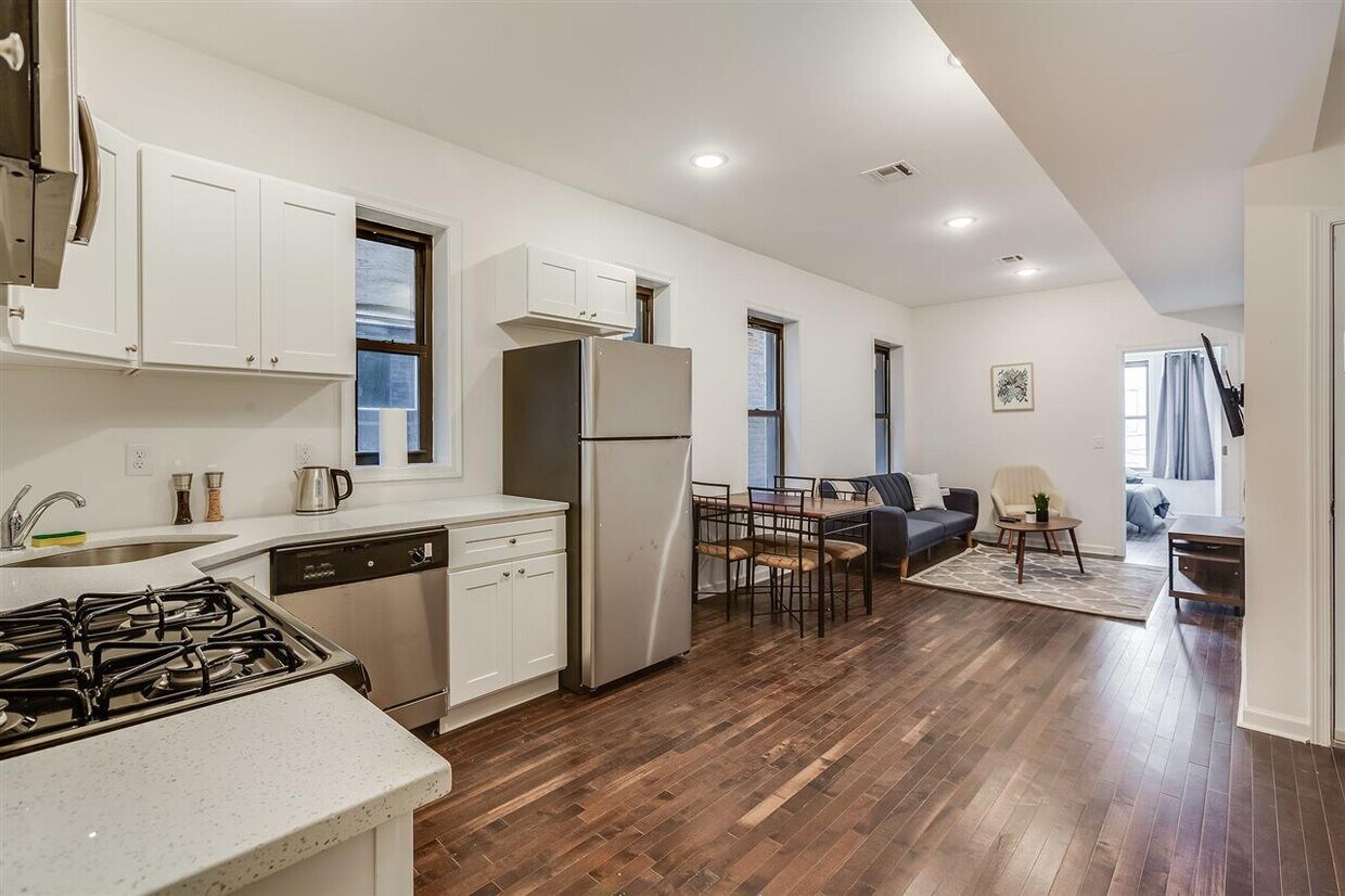 Foto principal - 432 Wayne St