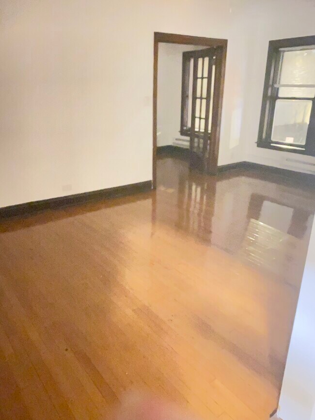 Foto del edificio - 7952 S Colfax Ave