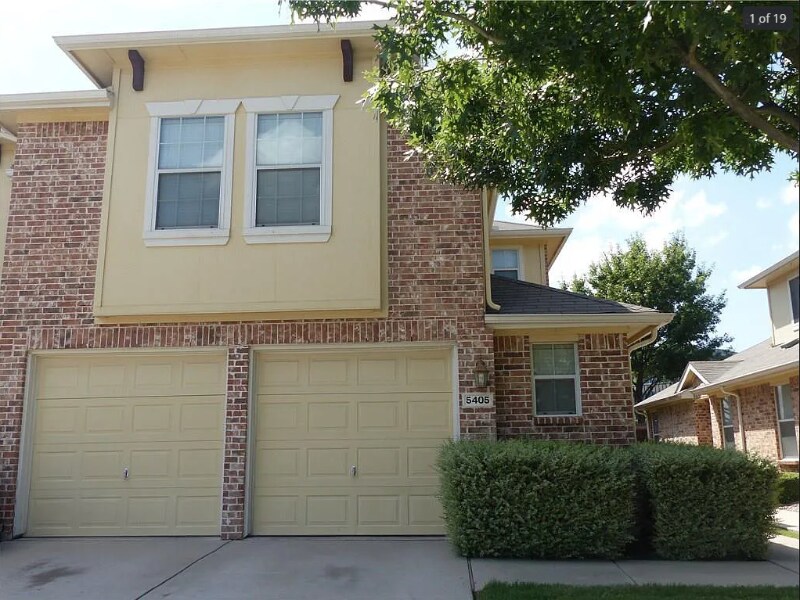 Primary Photo - 5405 Crimson Oaks Dr