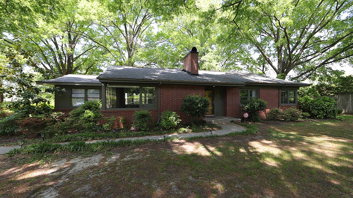 Primary Photo - 313 Loop Rd