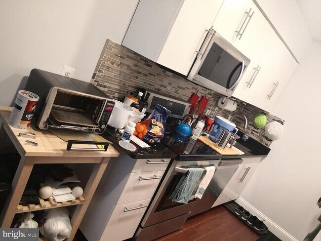 Foto del edificio - 615 N 11th St