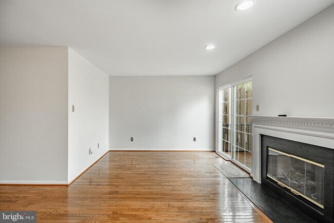 Foto del edificio - 124 Jeffords Ct