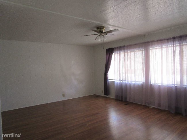 Foto del edificio - 330 San Mateo Cir