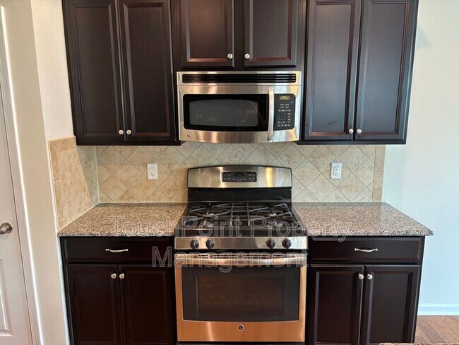 Building Photo - 78123 Rillstone Dr