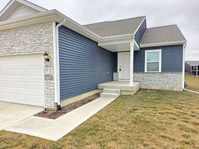 Building Photo - 1724 Southbridge Dr