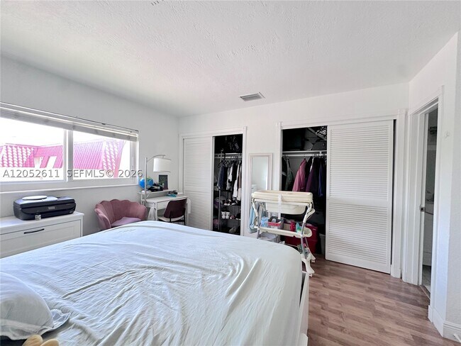 Foto del edificio - 8600 SW 67th Ave