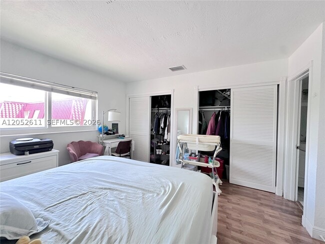 Building Photo - 8600 SW 67th Ave