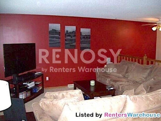 Foto del edificio - Stunning 4BD/2BA Home in Robbinsdale!