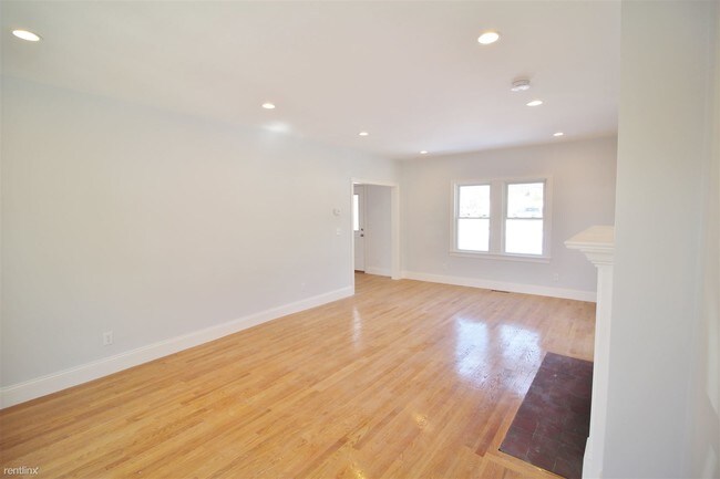 Building Photo - 810 Beaver St