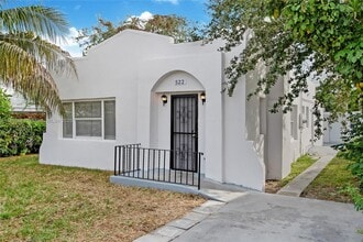 Building Photo - 522 NW 47th Terrace