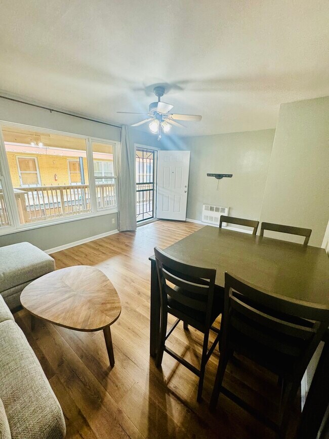 Building Photo - 1205 N Harlem Ave