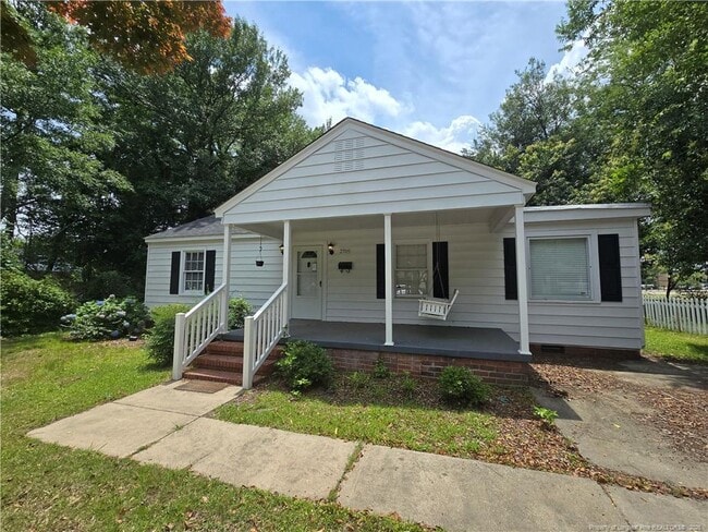 Building Photo - 2705 Pecan Dr