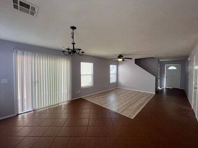 Foto del edificio - 517 Taunton St