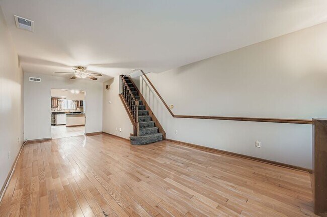 Foto del edificio - 3907 E Pratt St