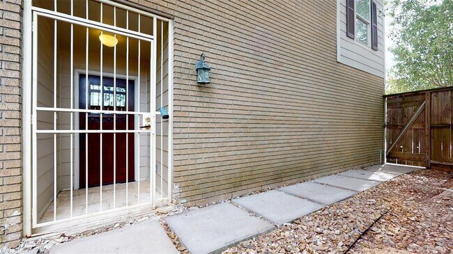 Building Photo - 6300 S Rice Ave