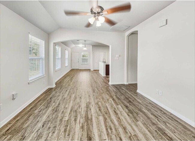 Building Photo - 6107 El Granate Dr