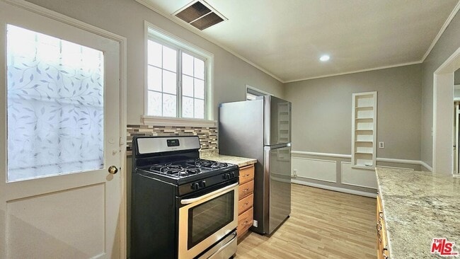 Foto del edificio - 1022 S Norton Ave