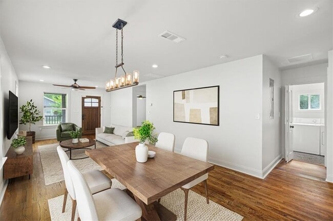 Foto del edificio - 1060 Regent St SW
