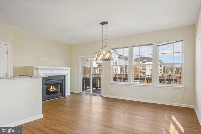 Foto del edificio - 44326 Cornish Ln