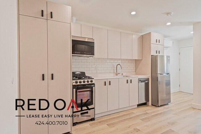 Foto del edificio - ~2 Months FREE~ Newly Refurbished Studio w...