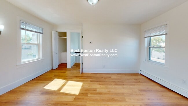 Building Photo - 296A Broadway