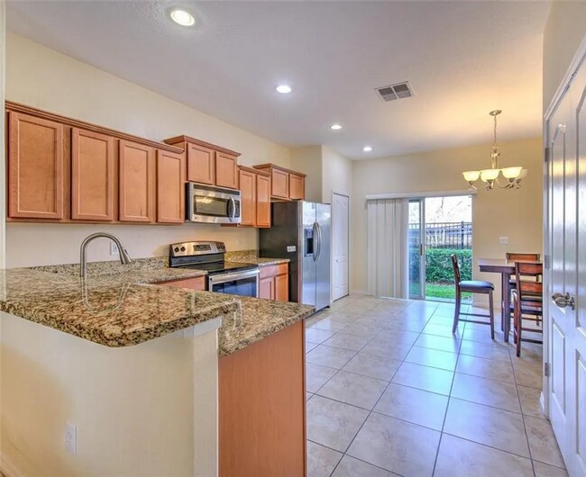 Foto del edificio - 2717 Lantern Hill Ave