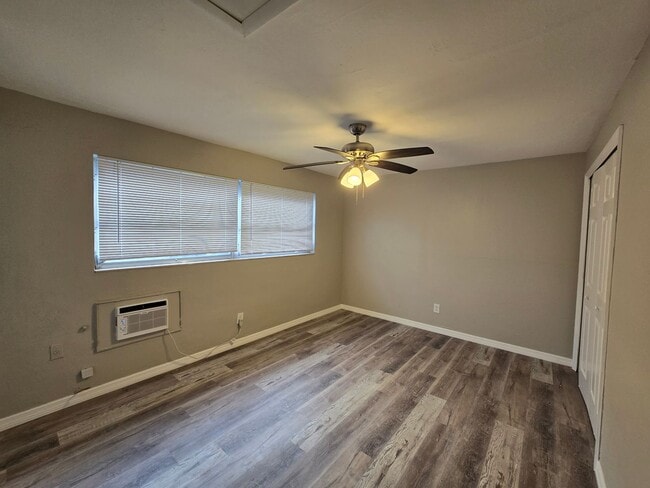 Foto del edificio - Efficency for rent