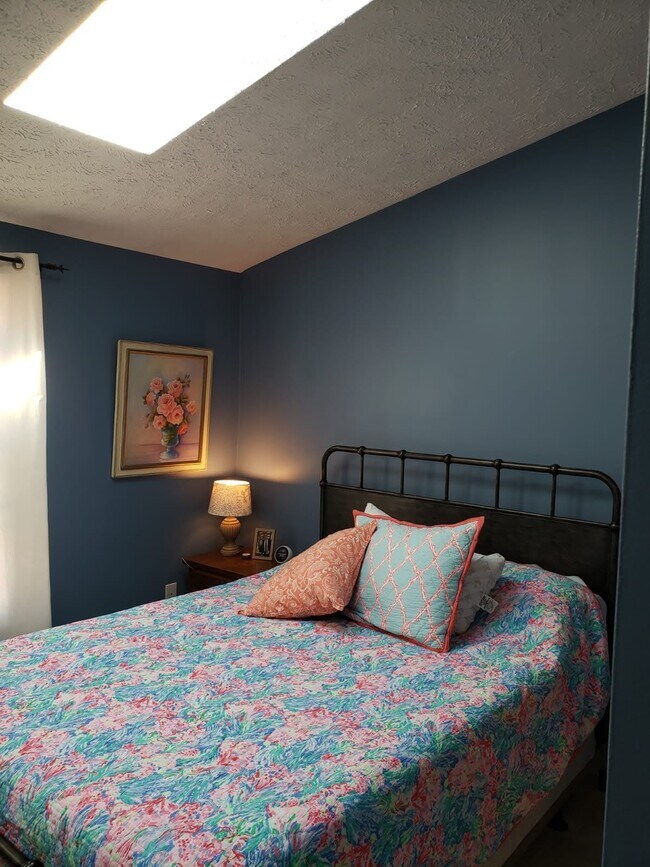 Foto del edificio - 1524 Woodcrest Dr