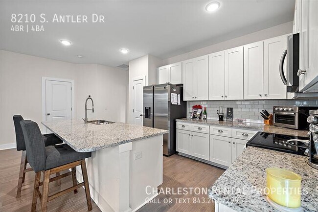 Foto del edificio - 8210 S Antler Dr