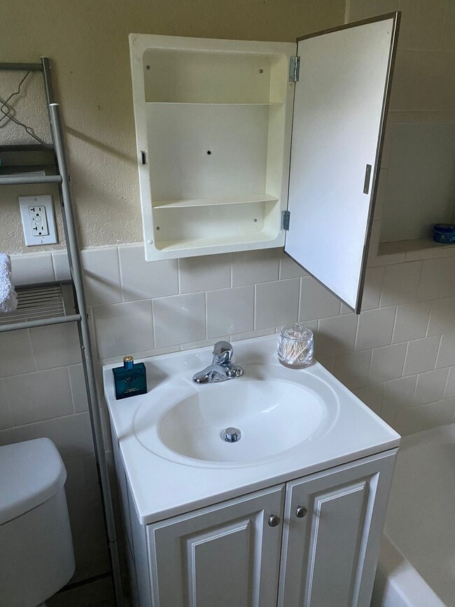 Foto del edificio - 539 Yorkshire St