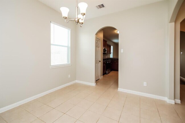 Building Photo - 1030 Arnica St