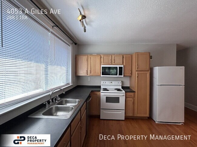 Foto del edificio - 4053A Giles Ave