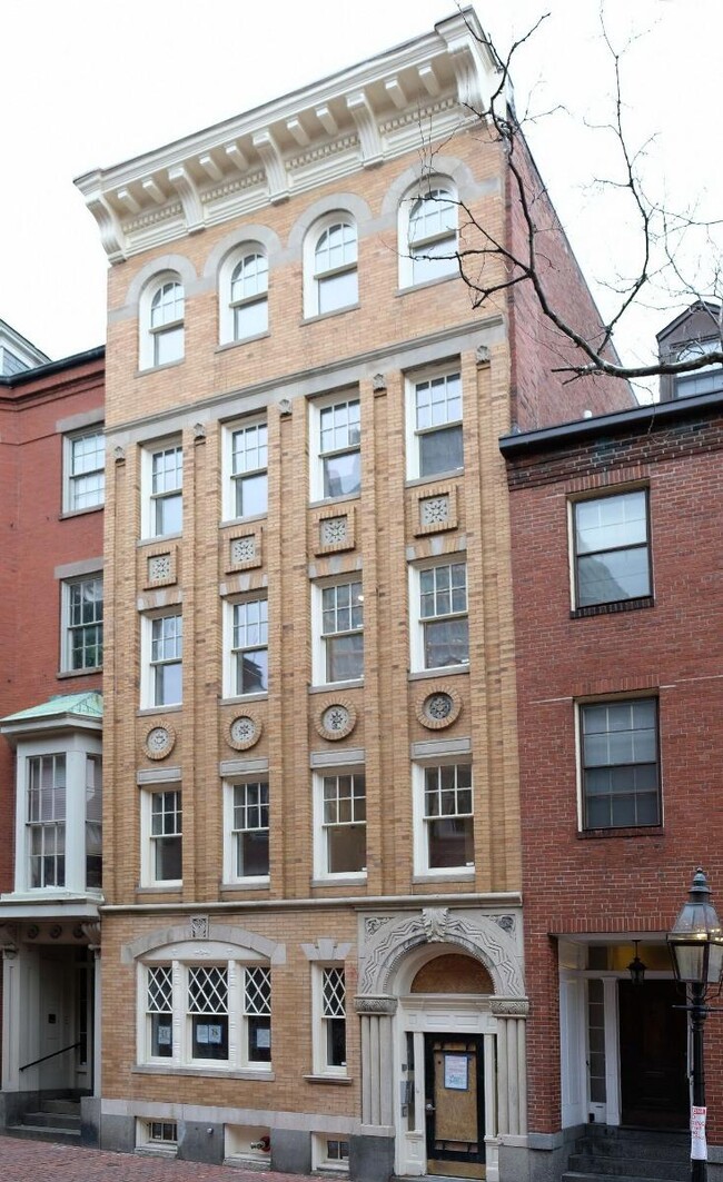 Building Photo - 11 Temple Pl