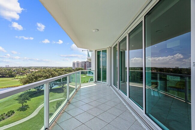 Foto del edificio - 500 SE Mizner Blvd