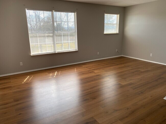 Sala de estar - 140 Kathy Ave