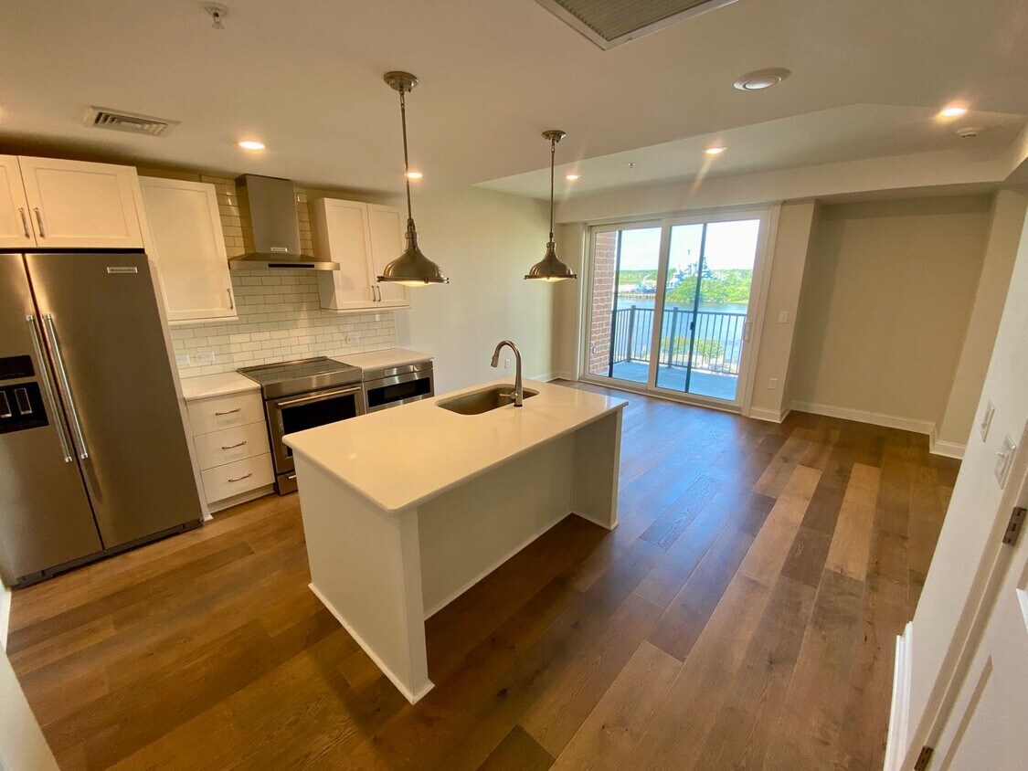 Primary Photo - Apartment with Waterview in Downtown Wilmi...