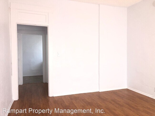 Building Photo - 310 S Alvarado St