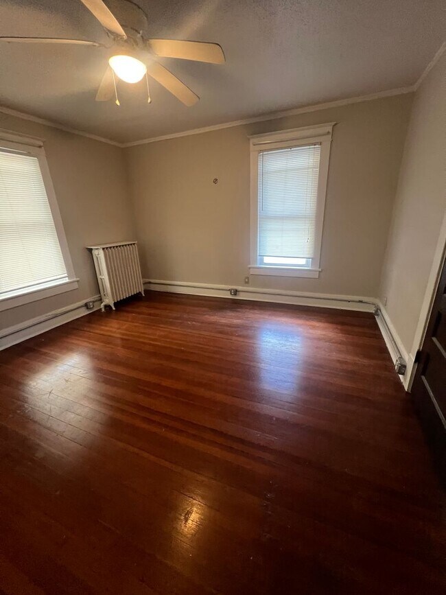 Foto del edificio - 810 W Edwards St