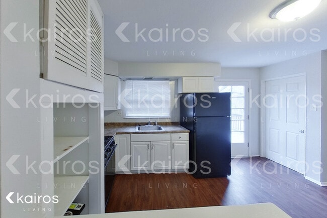 Foto del edificio - 6902 Noble Drive