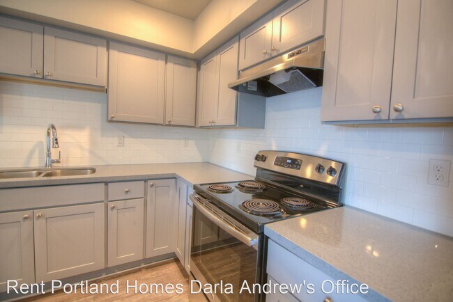 Foto del edificio - 4 br, 3 bath House - 611 NE 92nd Avenue