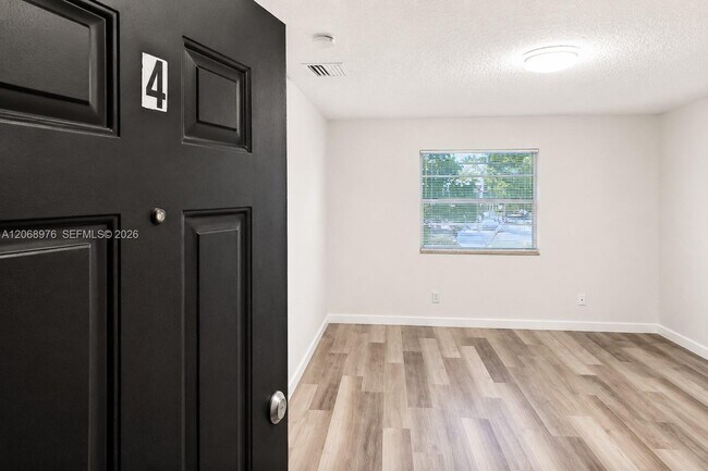 Foto del edificio - 411 SE 10th St
