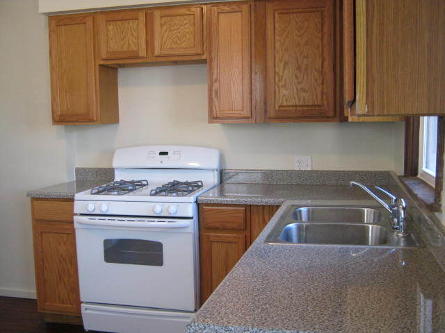 Building Photo - 268 E Jenkins Ave