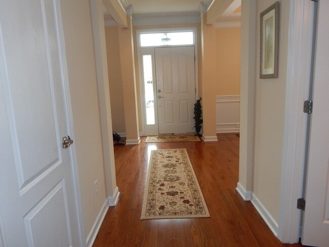 Building Photo - Coming Soon! Beautiful home in the Pleasan...