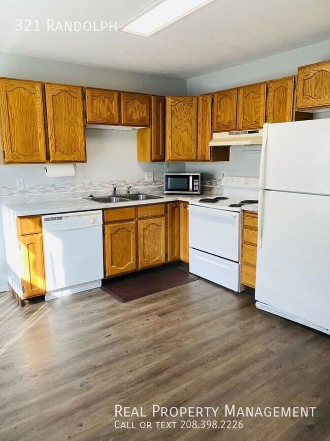 Building Photo - 3 bedroom 1 bath home