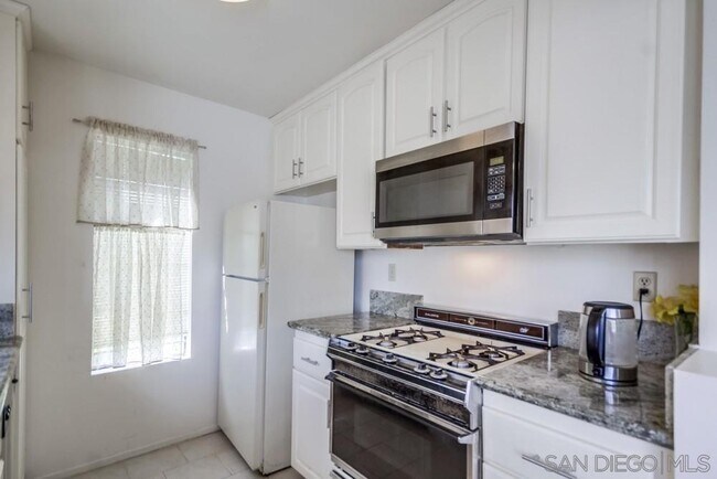 Foto del edificio - 8520 Summerdale Rd