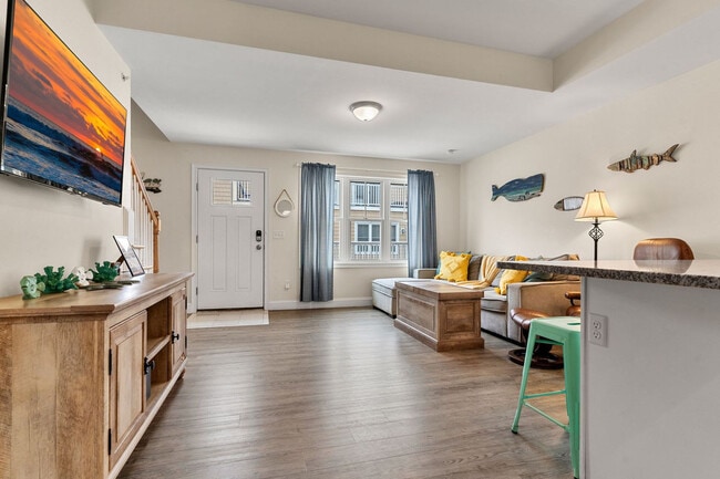 Building Photo - 128 Ashworth Ave