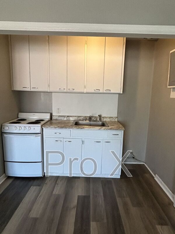 Foto del edificio - 126 E 13th -Apt 8