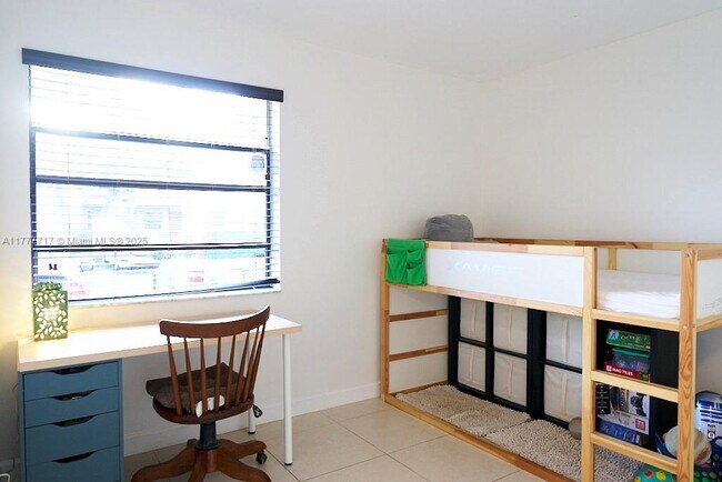 Foto del edificio - 20105 NE 3rd Ct