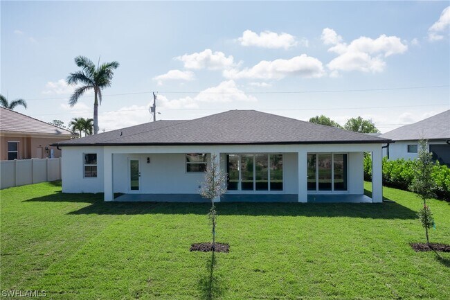 Building Photo - 1202 SW 8th Pl