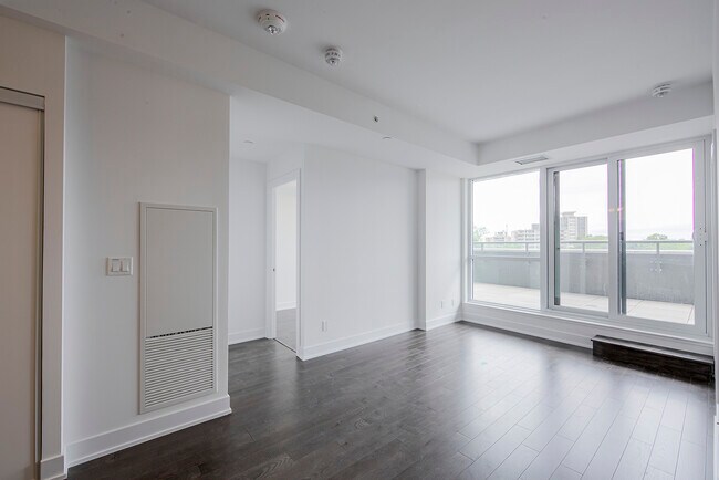 Photo du bâtiment - 181-181 Bedford Rd